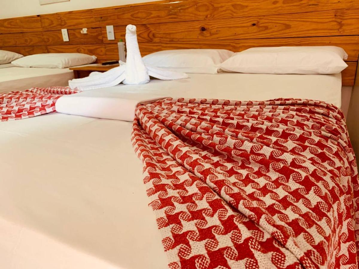 Leao Beach Pousada Луиш Корея Екстериор снимка