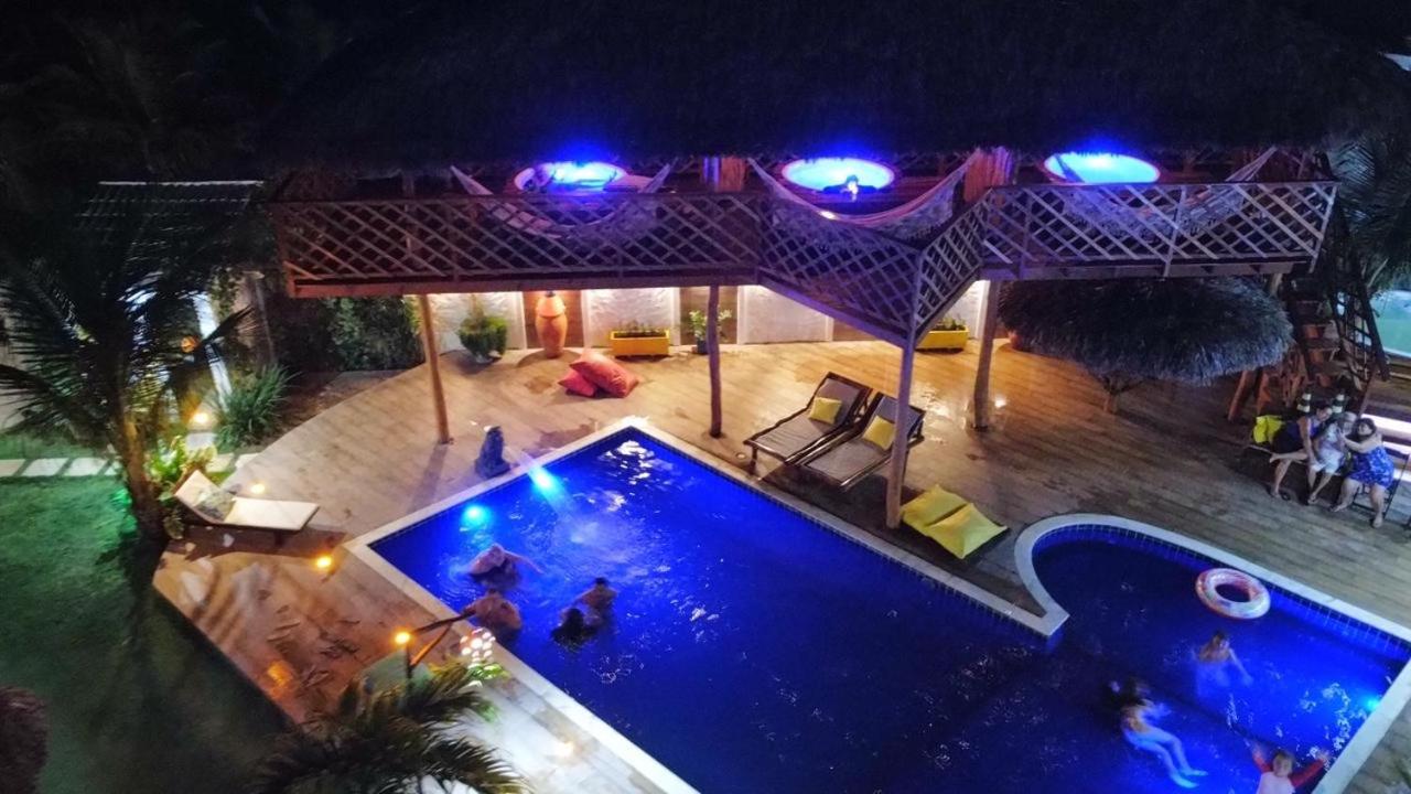 Leao Beach Pousada Луиш Корея Екстериор снимка
