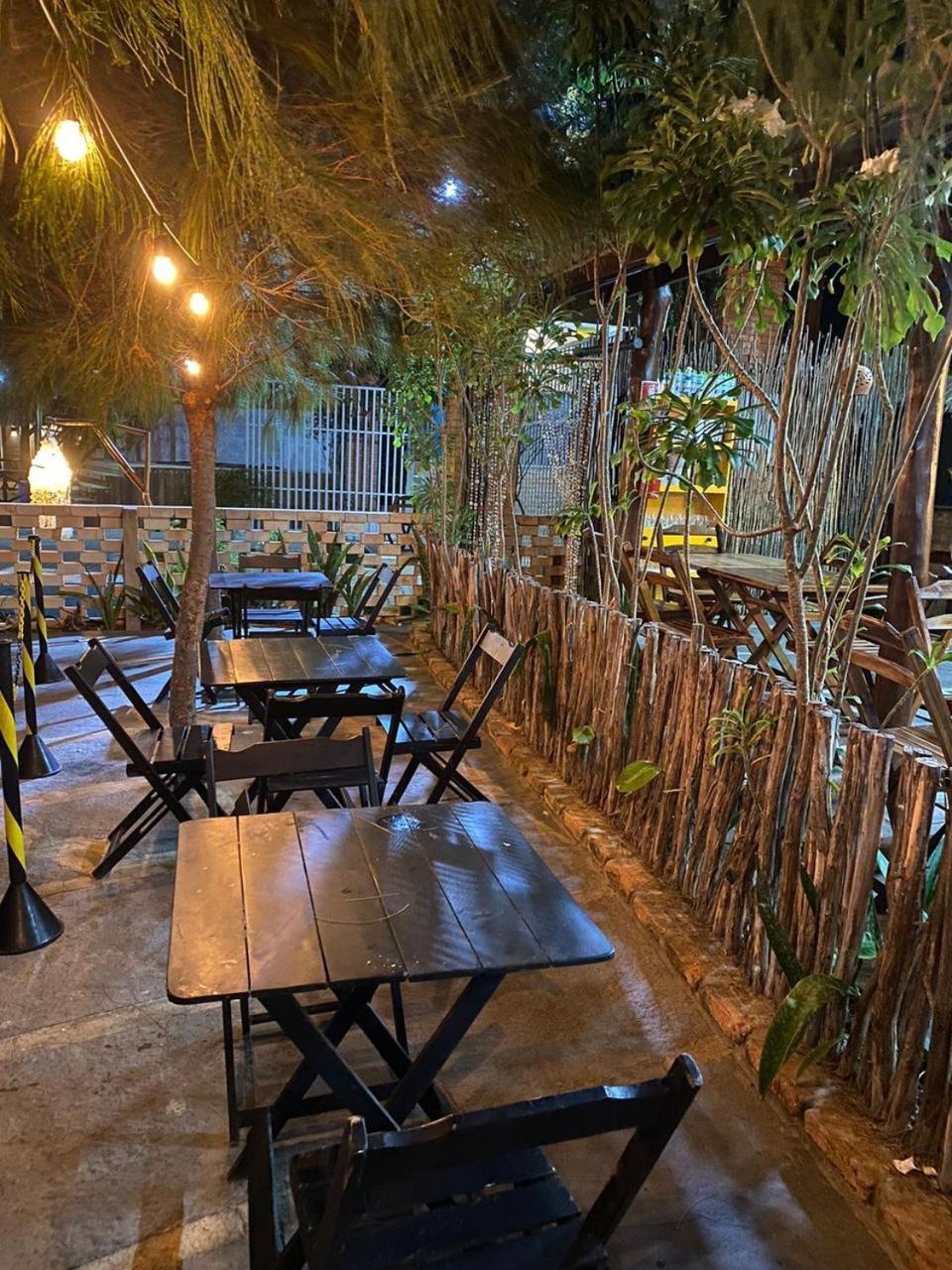 Leao Beach Pousada Луиш Корея Екстериор снимка