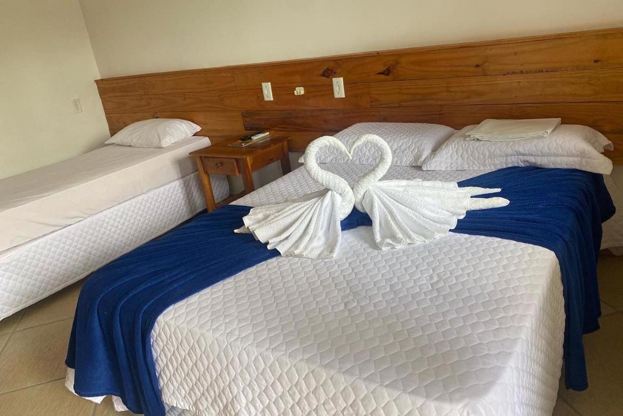 Leao Beach Pousada Луиш Корея Екстериор снимка