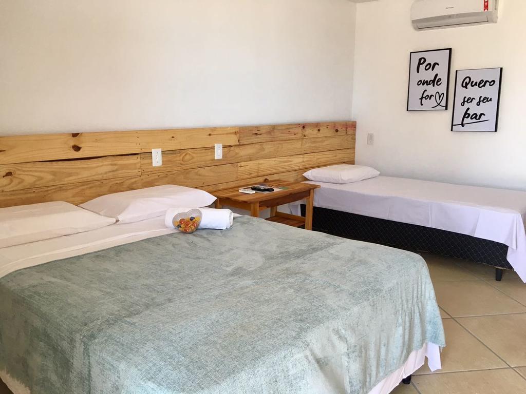 Leao Beach Pousada Луиш Корея Екстериор снимка