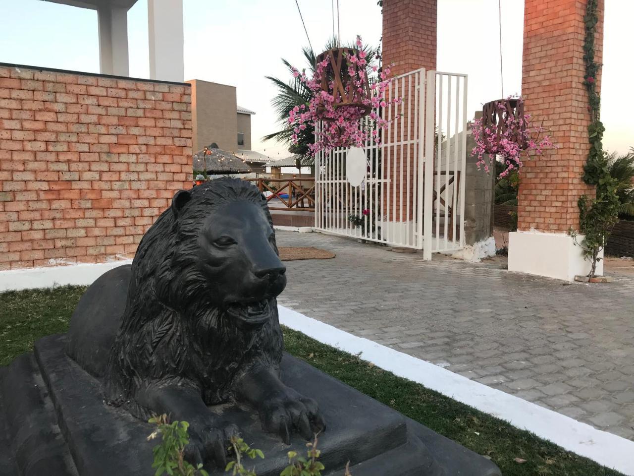 Leao Beach Pousada Луиш Корея Екстериор снимка